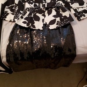 Sexy, black sequins skirt